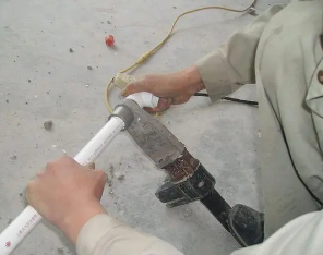凤山漏水维修电话